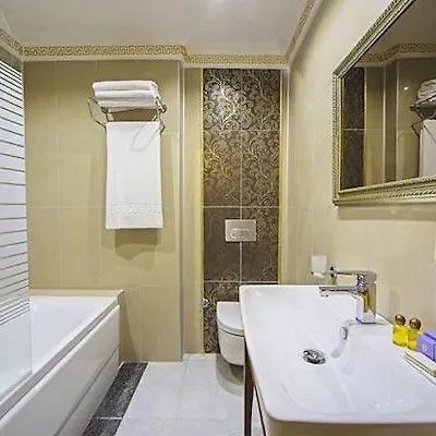 Lausos Palace Sisli מלון